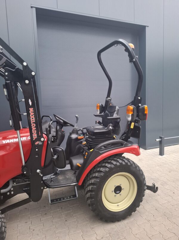 Yanmar SA424 met voorlader en fronthef - Afbeelding 3