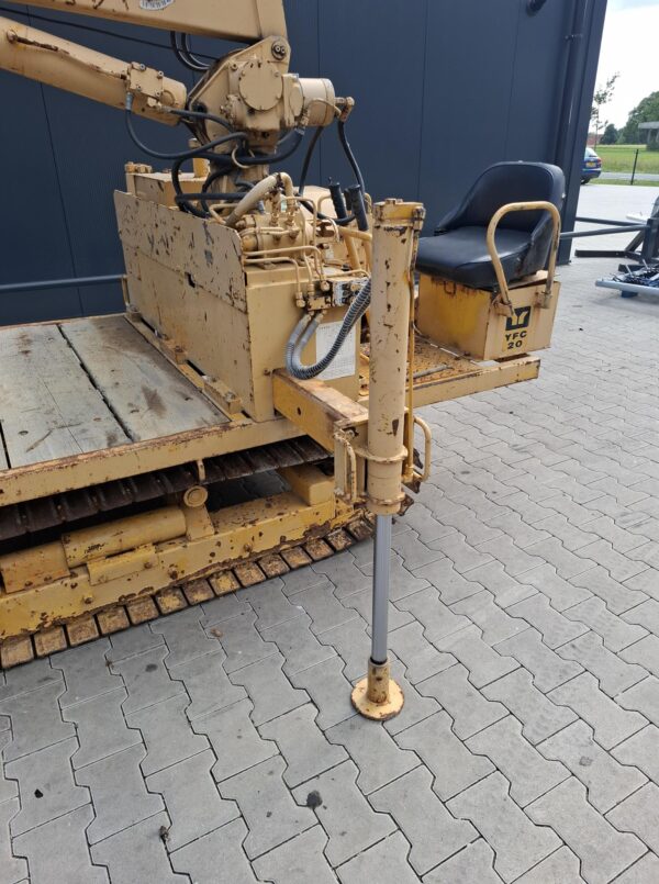 Unic YFC 20 mobiele hijskraan op rupsonderstel - Afbeelding 9