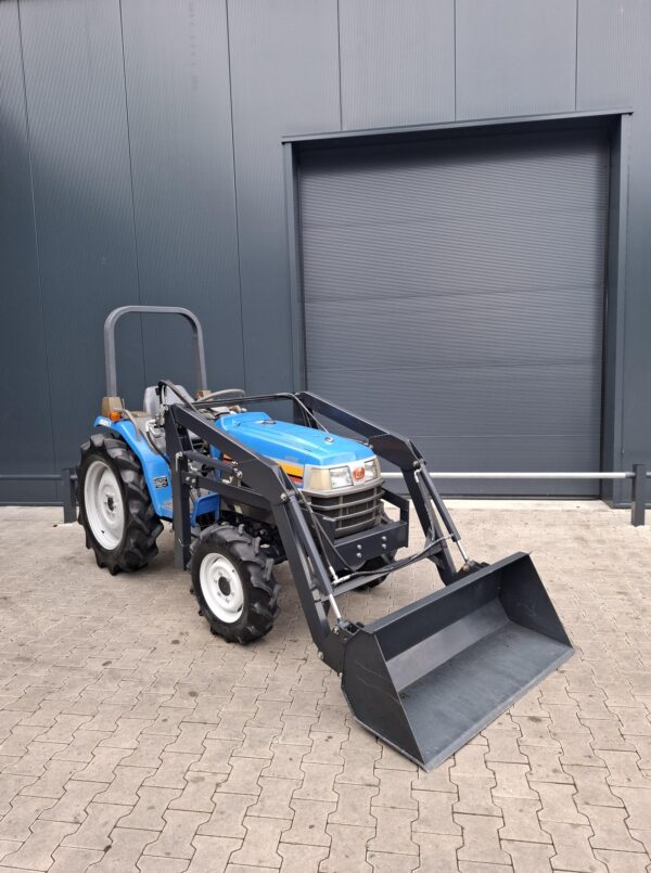 Iseki Sial 243 mini tractor met voorlader - Afbeelding 7