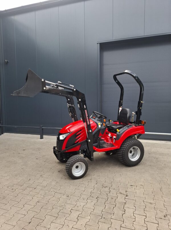 Jong gebruikte Tym Primo 20 mini tractor met voorlader - Afbeelding 5