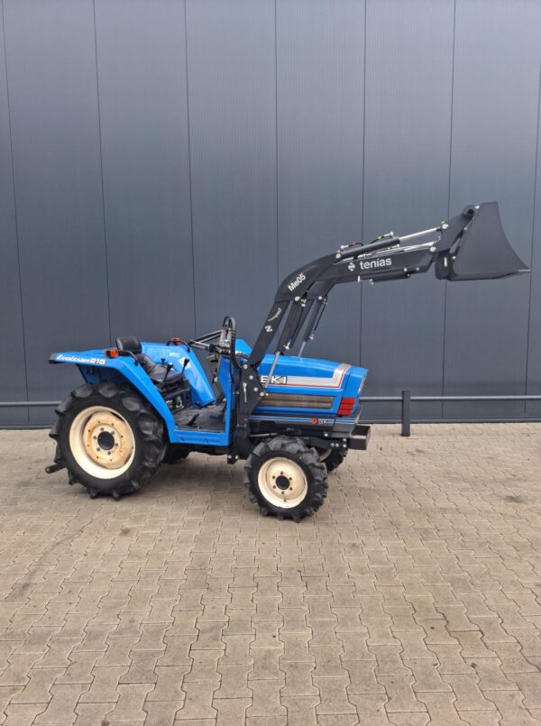 Iseki TA215 mini tractor met voorlader 22 Pk