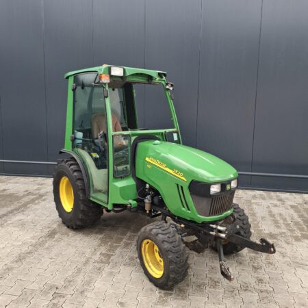 Gebruikte John Deere 2520 minitractor met werk