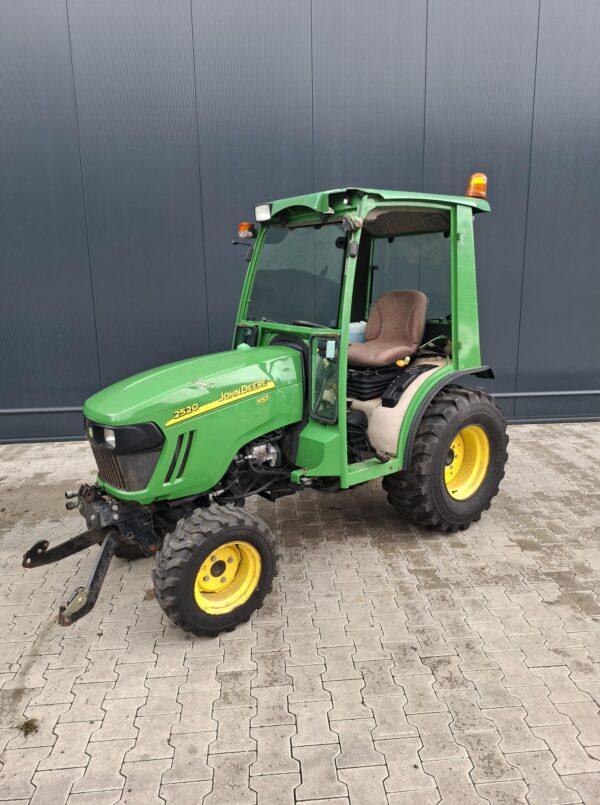 Gebruikte John Deere 2520 minitractor met werk - Afbeelding 5