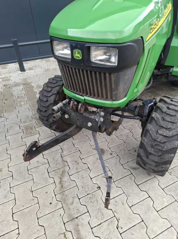 Gebruikte John Deere 2520 minitractor met werk - Afbeelding 6