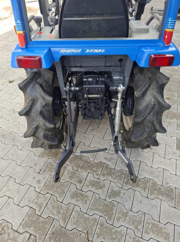 Iseki Sial 15 minitractor met voorlader 4wd - Afbeelding 7