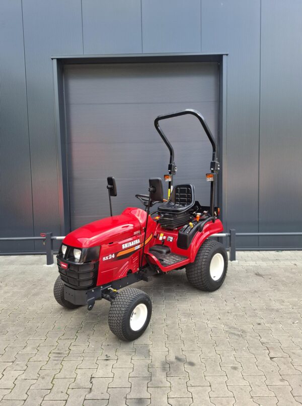 Shibaura SX24 minitractor 24 pk hydrostaat 380 uur - Afbeelding 2