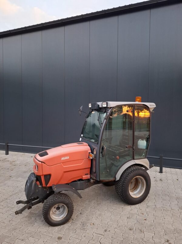 Hako 2650 DA mini tractor met cabine hydrostaat - Afbeelding 2