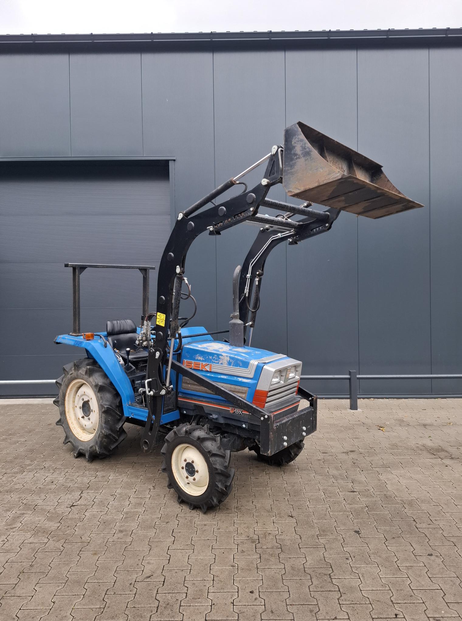 Gebruikte Iseki Landleader 21 Pk met voorlader