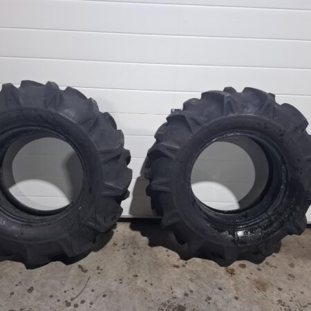 2x nieuwe 9.5-16 Bridgestone akkerbanden